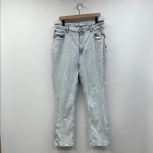 Abercrombie & Fitch The Slim Straight Ultra High Rise Slit Jeans Light Denim 33 - Picture 2 of 9